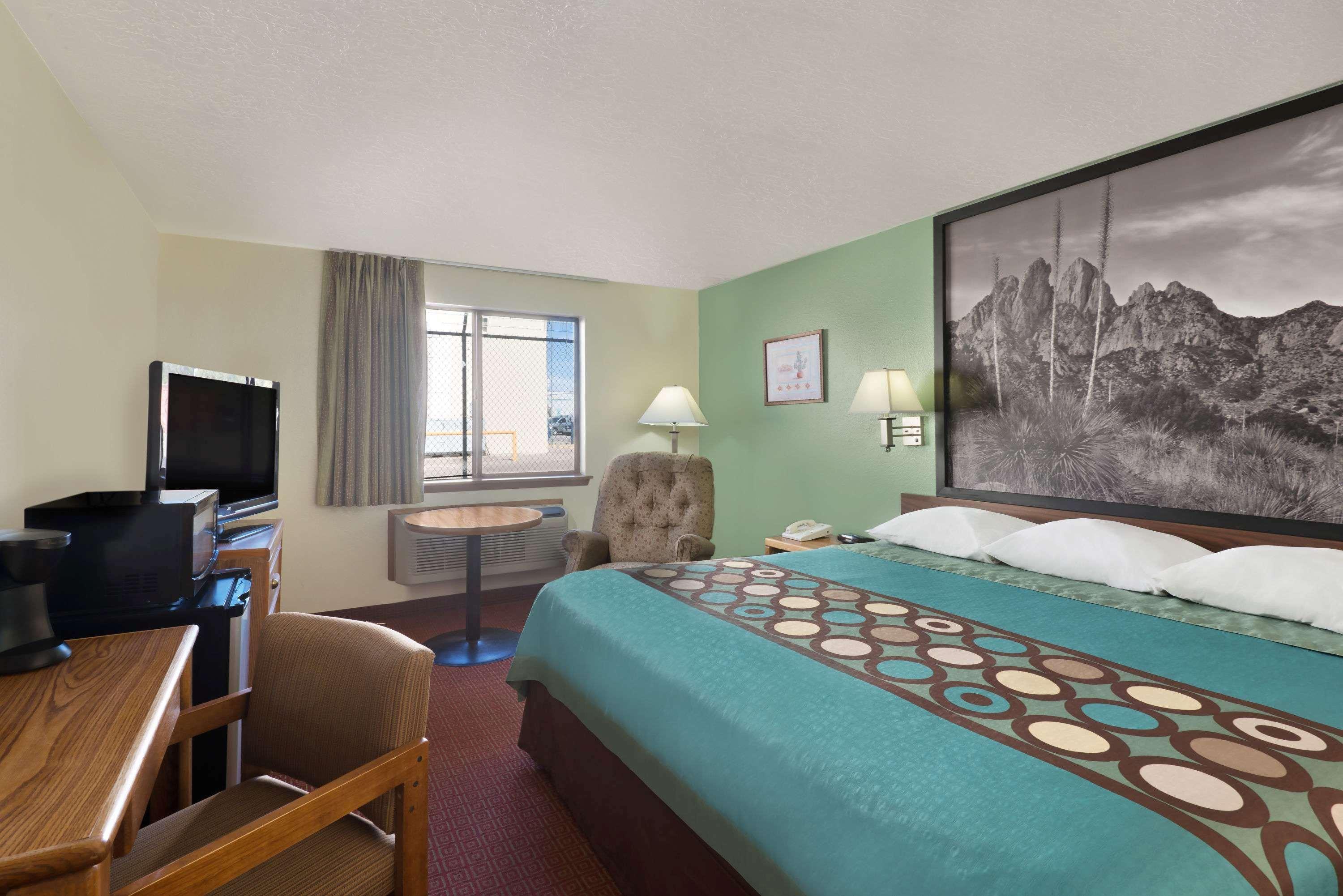 Super 8 By Wyndham Alamogordo - White Sands Extérieur photo