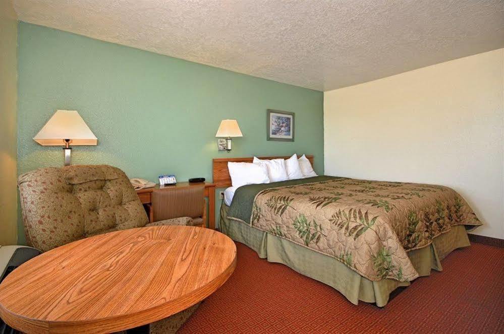 Super 8 By Wyndham Alamogordo - White Sands Extérieur photo