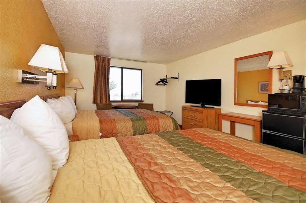 Super 8 By Wyndham Alamogordo - White Sands Extérieur photo