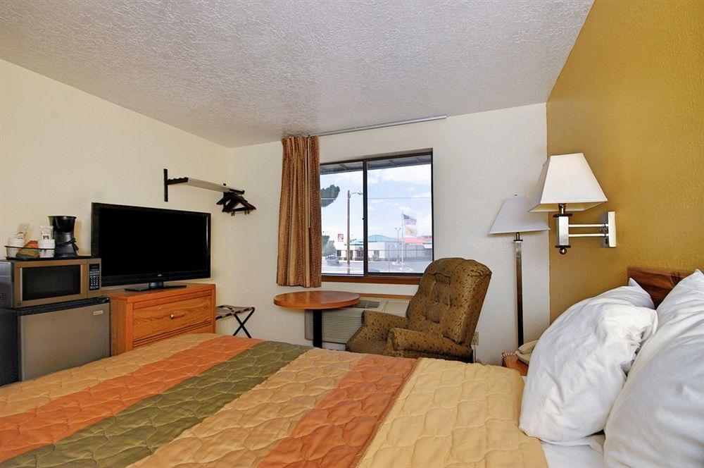 Super 8 By Wyndham Alamogordo - White Sands Extérieur photo